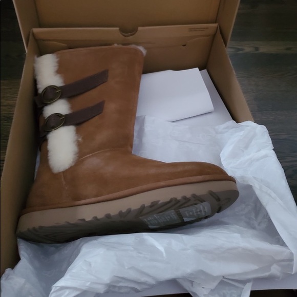 UGG Alethia Boot Chestnut Brown - Picture 3 of 4